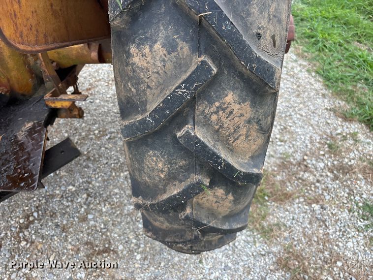 image for item EO4399 1948 Minneapolis-Moline ZTU tractor