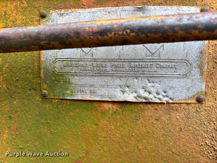 image for item EO4399 1948 Minneapolis-Moline ZTU tractor