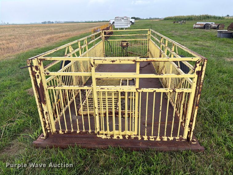 image for item EO8626 Plymouth MFG 510016 livestock transport wagon