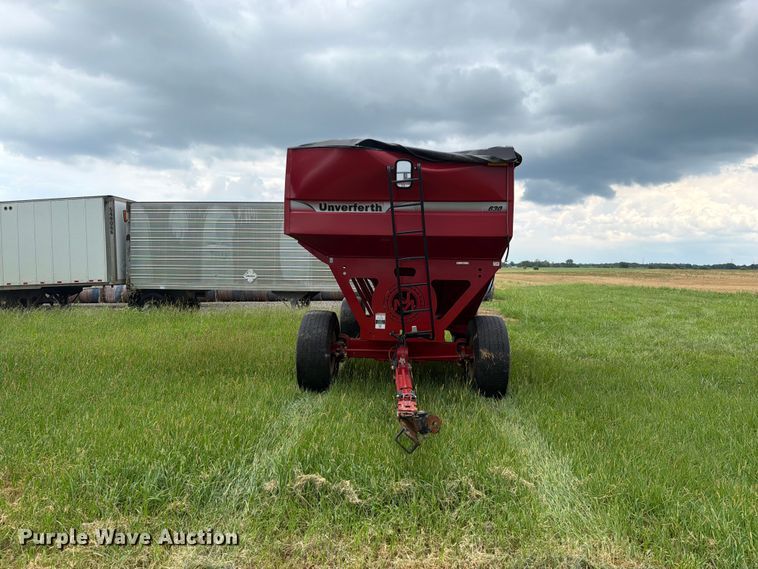 image for item EO8630 Unverferth GW-630 gravity wagon
