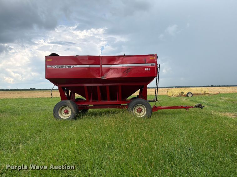 image for item EO8630 Unverferth GW-630 gravity wagon