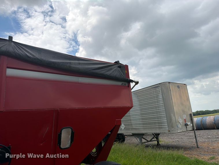 image for item EO8630 Unverferth GW-630 gravity wagon