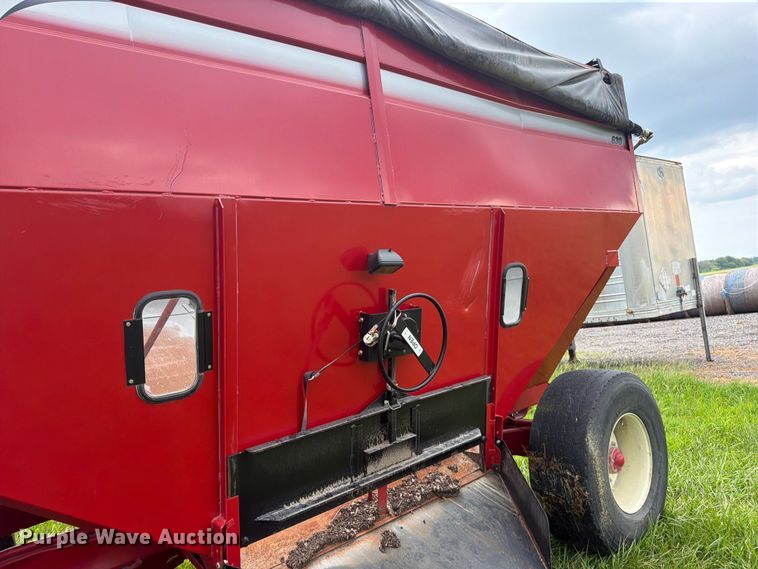 image for item EO8630 Unverferth GW-630 gravity wagon