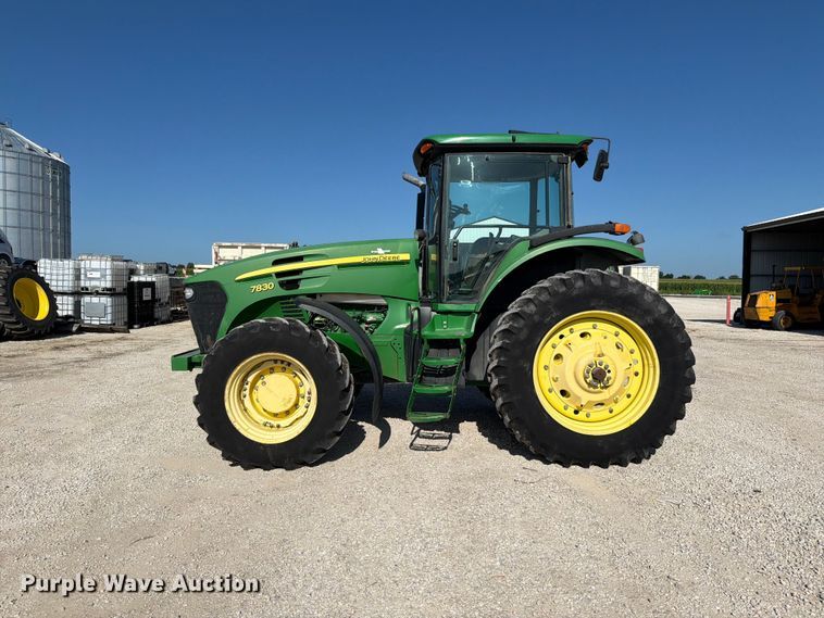 image for item EO8639 2007 John Deere 7830 MFWD tractor