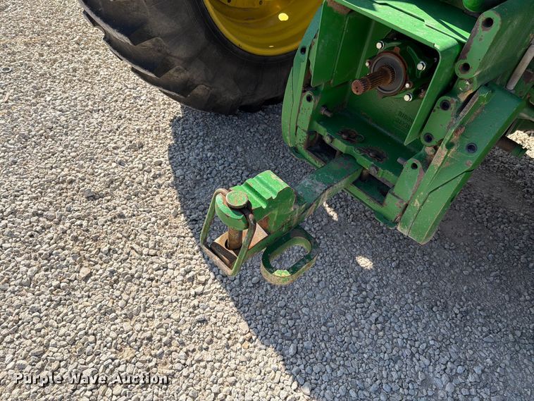 image for item EO8639 2007 John Deere 7830 MFWD tractor