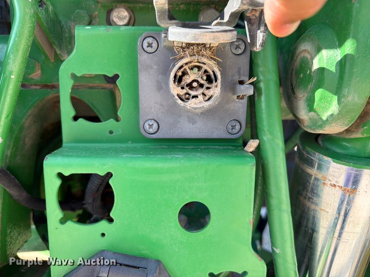 image for item EO8639 2007 John Deere 7830 MFWD tractor