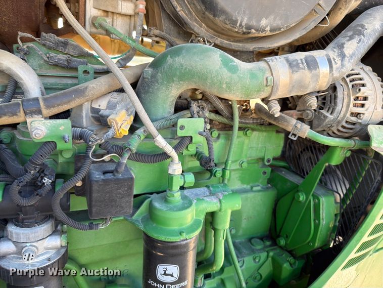 image for item EO8639 2007 John Deere 7830 MFWD tractor