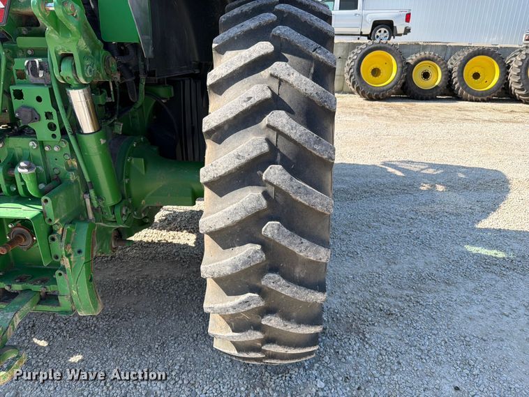 image for item EO8639 2007 John Deere 7830 MFWD tractor