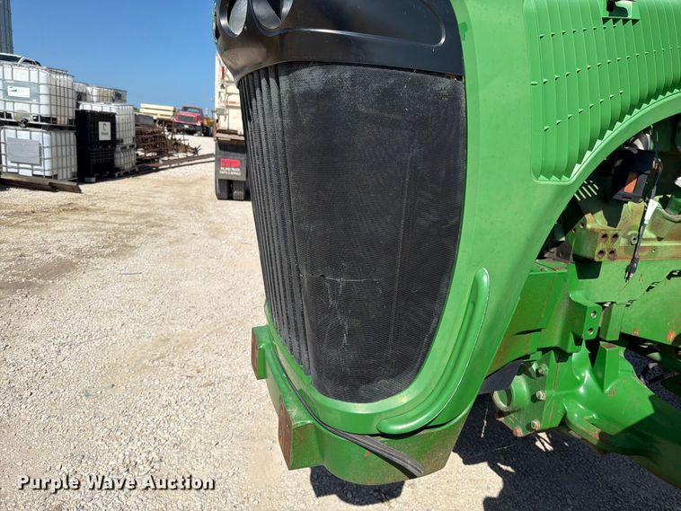 image for item EO8640 2004 John Deere 8320 MFWD tractor