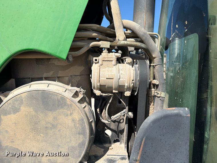 image for item EO8640 2004 John Deere 8320 MFWD tractor