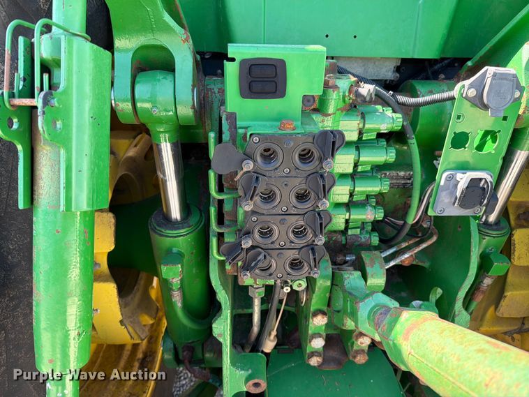 image for item EO8640 2004 John Deere 8320 MFWD tractor