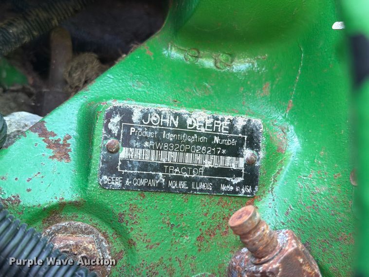 image for item EO8640 2004 John Deere 8320 MFWD tractor