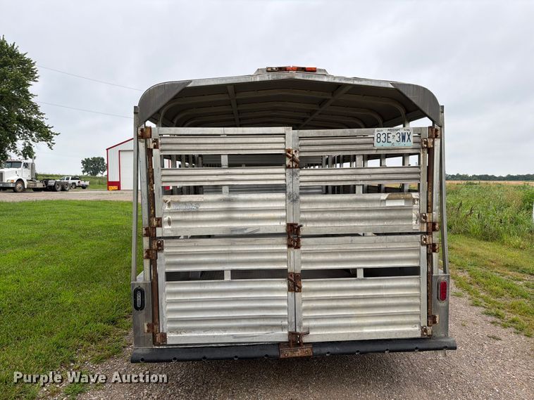image for item EO8658 2008 Kodiak livestock trailer
