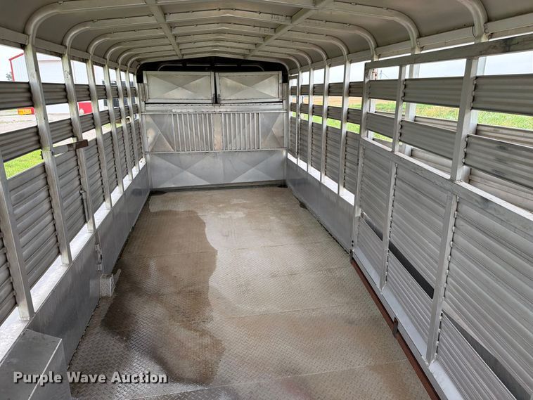image for item EO8658 2008 Kodiak livestock trailer
