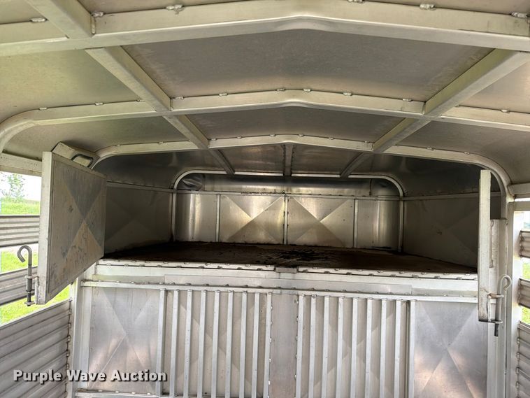 image for item EO8658 2008 Kodiak livestock trailer