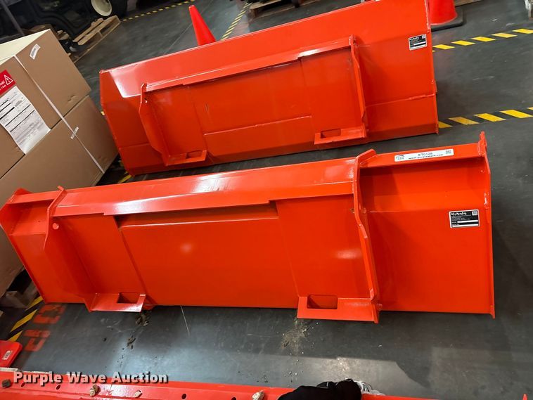 image for item ET0128 Kubota L2291 bucket