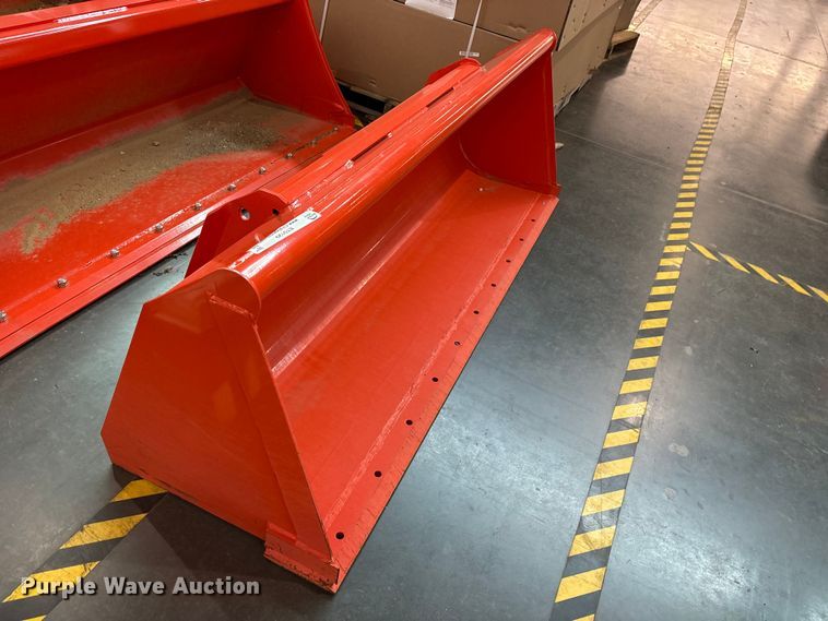 image for item ET0129 Kubota L2294 bucket