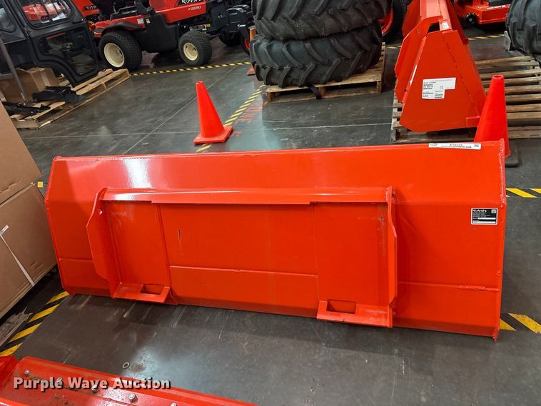 image for item ET0129 Kubota L2294 bucket