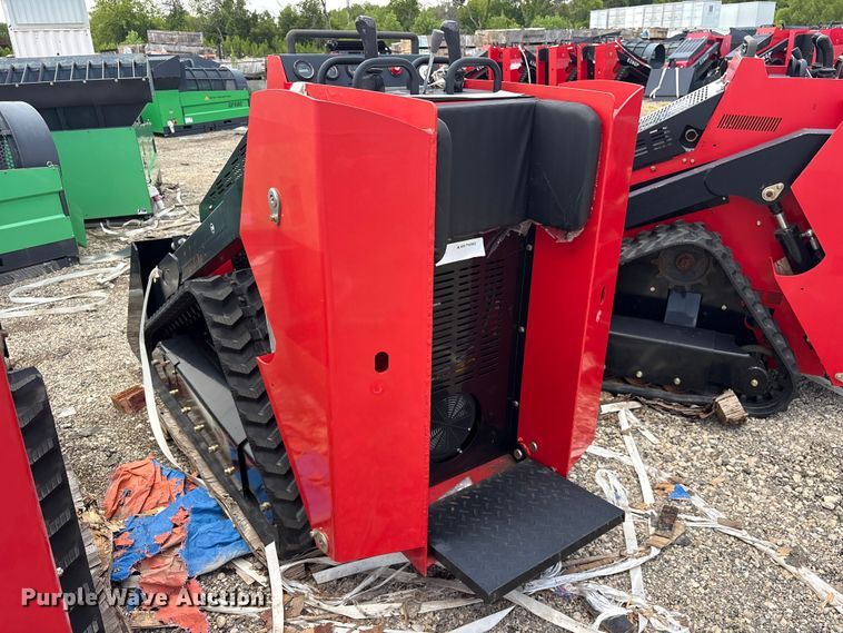 image for item ET0174 2024 Erie SCL850 compact utility loader