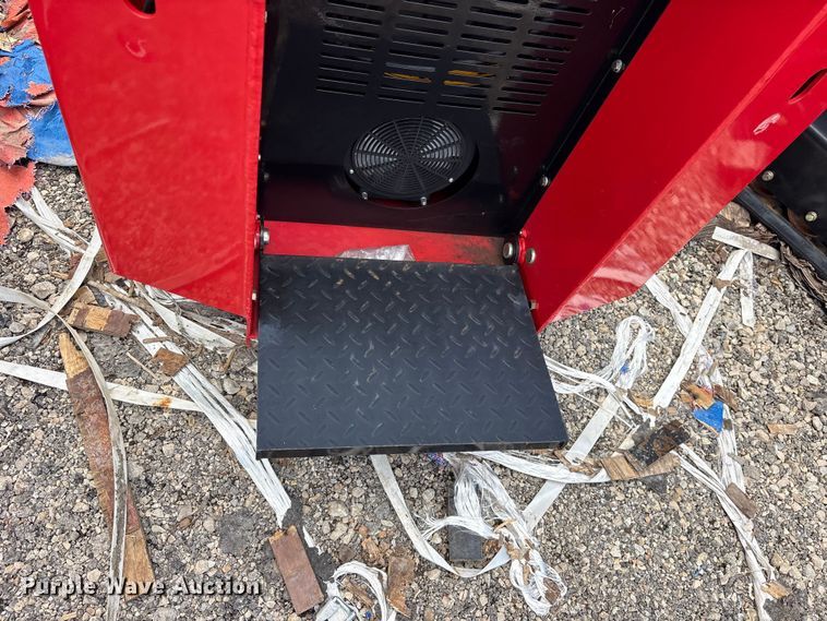 image for item ET0174 2024 Erie SCL850 compact utility loader