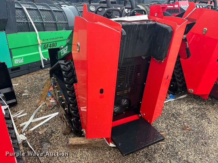 image for item ET0186 Erie SCL850 compact utility loader