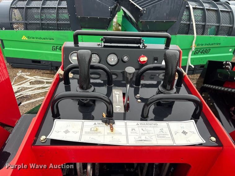 image for item ET0187 2824 Erie SCL850 compact utility loader