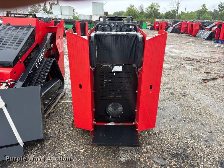image for item ET0198 2024 Erie SCL850 compact utility loader