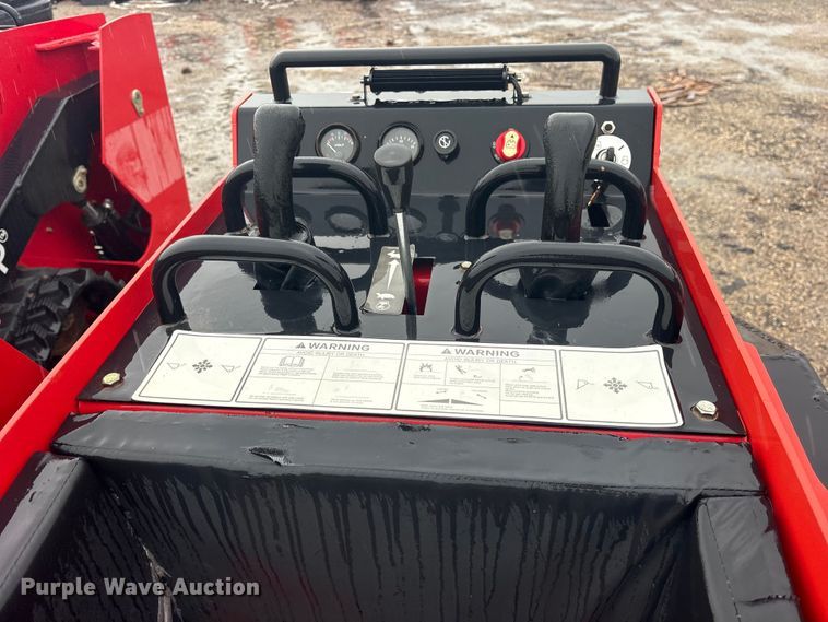 image for item ET0198 2024 Erie SCL850 compact utility loader