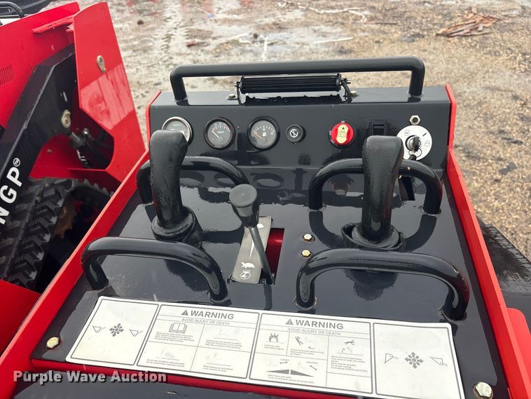 image for item ET0198 2024 Erie SCL850 compact utility loader