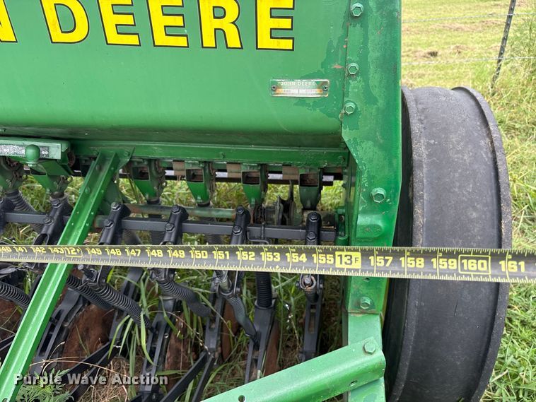 image for item ET0318 John Deere 8300 grain drill