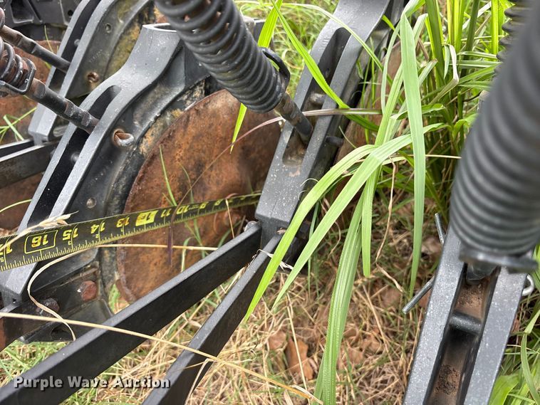 image for item ET0318 John Deere 8300 grain drill