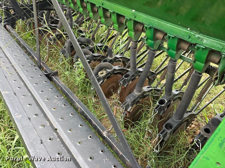 image for item ET0318 John Deere 8300 grain drill