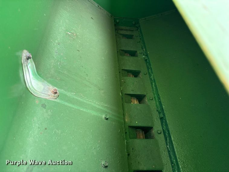 image for item ET0318 John Deere 8300 grain drill