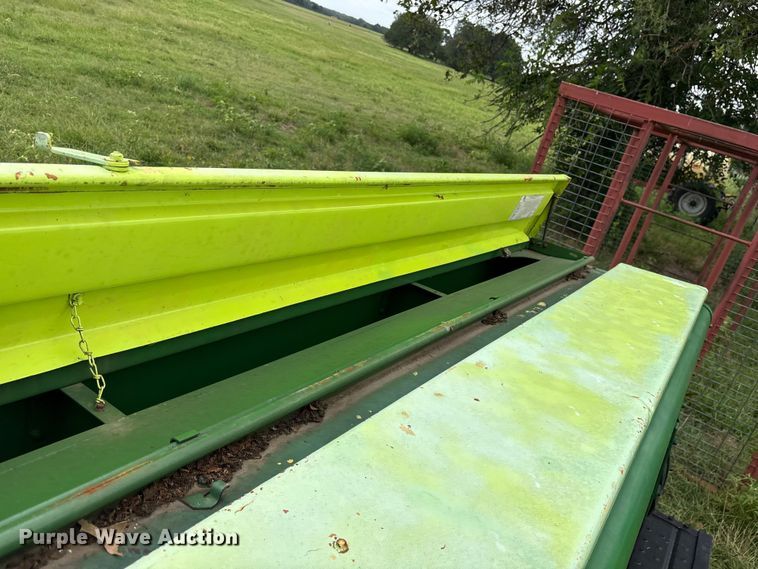 image for item ET0318 John Deere 8300 grain drill