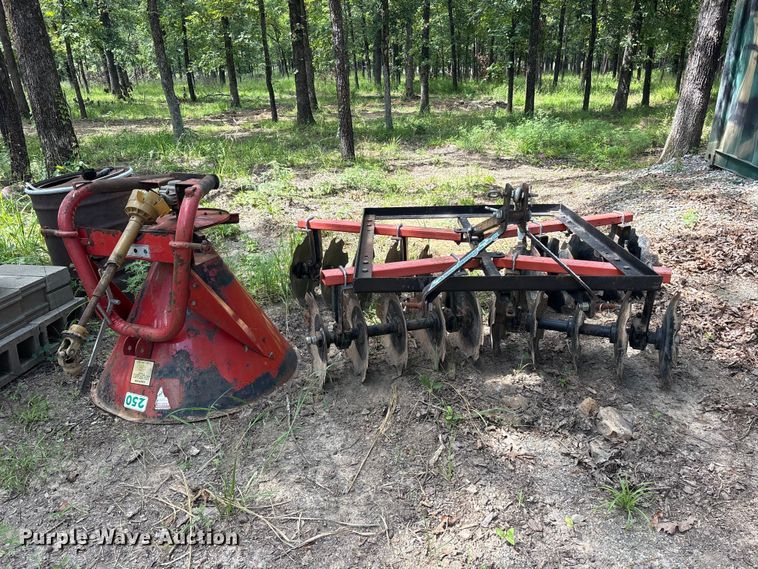 image for item ET0323 Tractor attachments