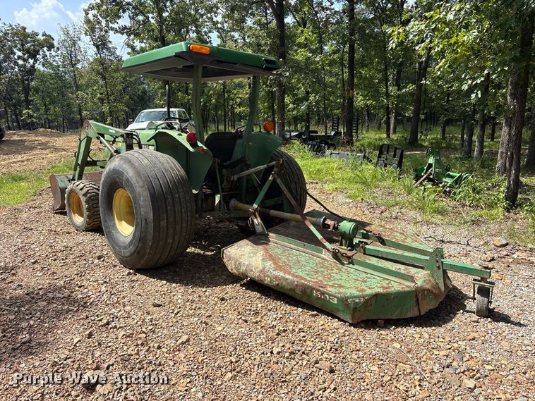 image for item ET0324 1983 John Deere 1050 tractor