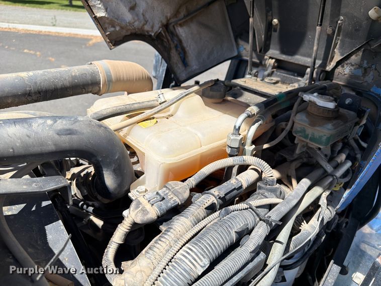 image for item ET0700 2018 New Holland T4.80V MFWD tractor