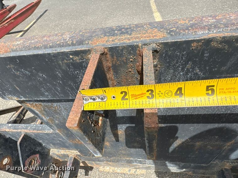 image for item ET0706 Orchard bin loader