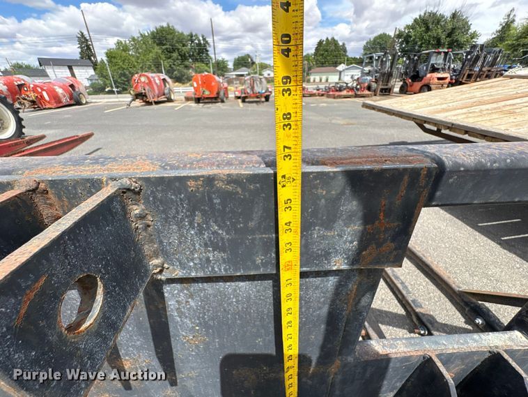 image for item ET0706 Orchard bin loader