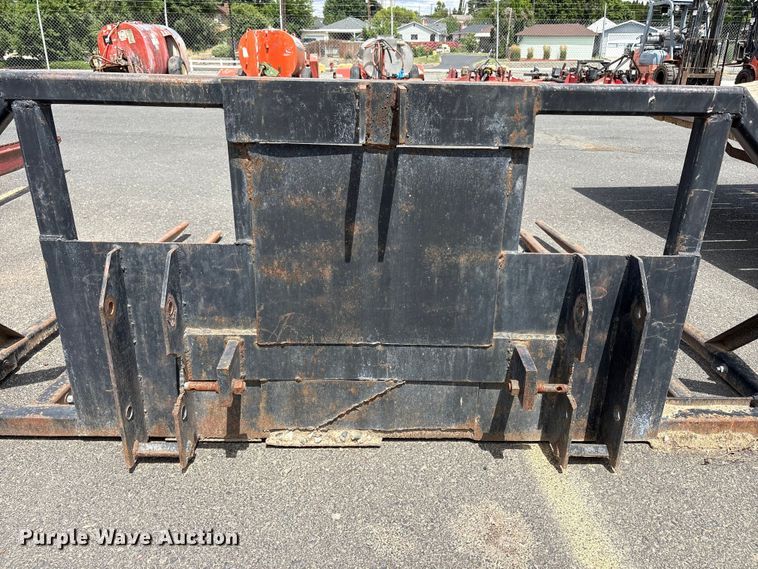 image for item ET0706 Orchard bin loader