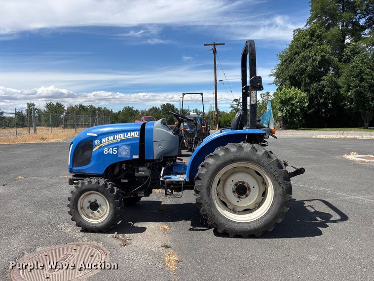 image for item ET0708 2018 New Holland Workmaster 35 MFWD tractor