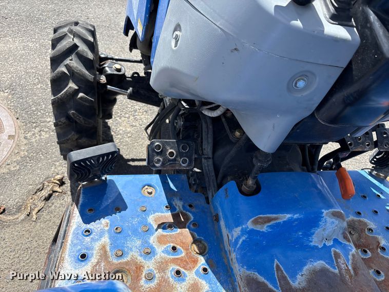 image for item ET0708 2018 New Holland Workmaster 35 MFWD tractor