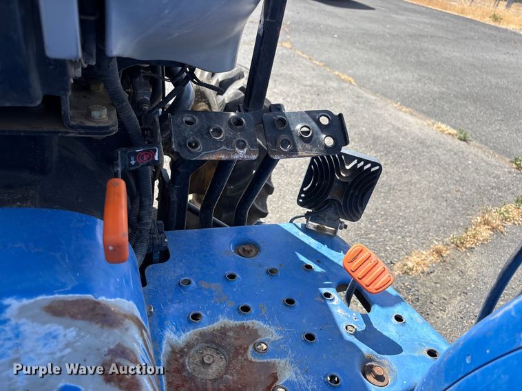image for item ET0708 2018 New Holland Workmaster 35 MFWD tractor