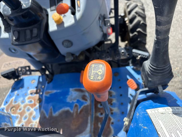 image for item ET0708 2018 New Holland Workmaster 35 MFWD tractor