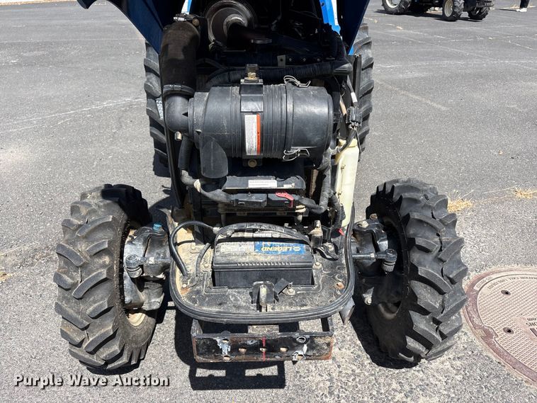 image for item ET0708 2018 New Holland Workmaster 35 MFWD tractor