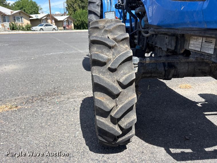 image for item ET0708 2018 New Holland Workmaster 35 MFWD tractor