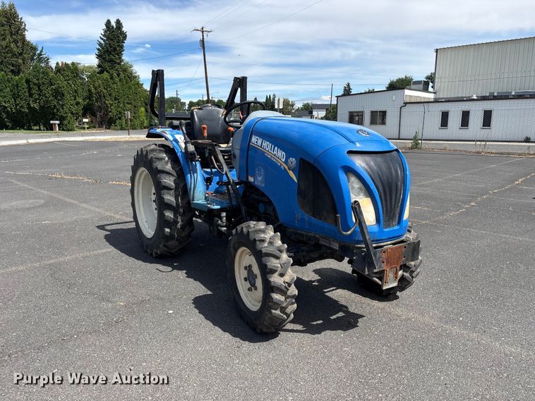 image for item ET0712 New Holland Workmaster 35 MFWD tractor