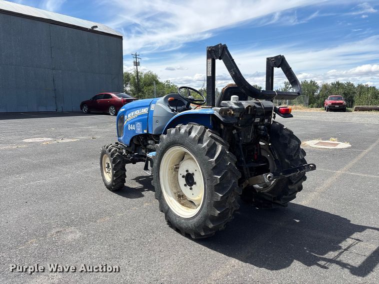 image for item ET0712 New Holland Workmaster 35 MFWD tractor