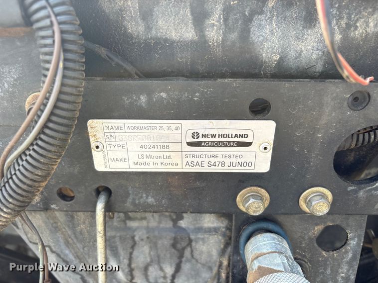 image for item ET0712 New Holland Workmaster 35 MFWD tractor