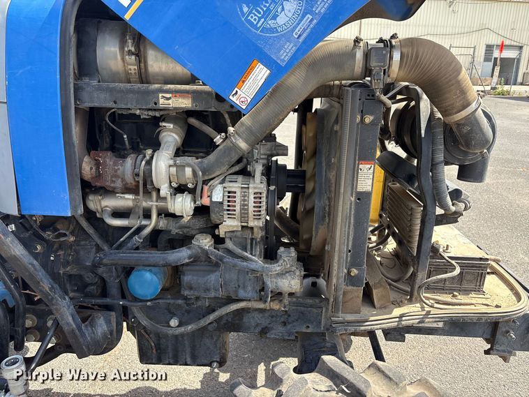 image for item ET0712 New Holland Workmaster 35 MFWD tractor
